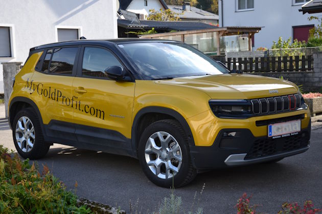 Mein goldgelber Jeep mit Aufschrift MyGoldProfit.com